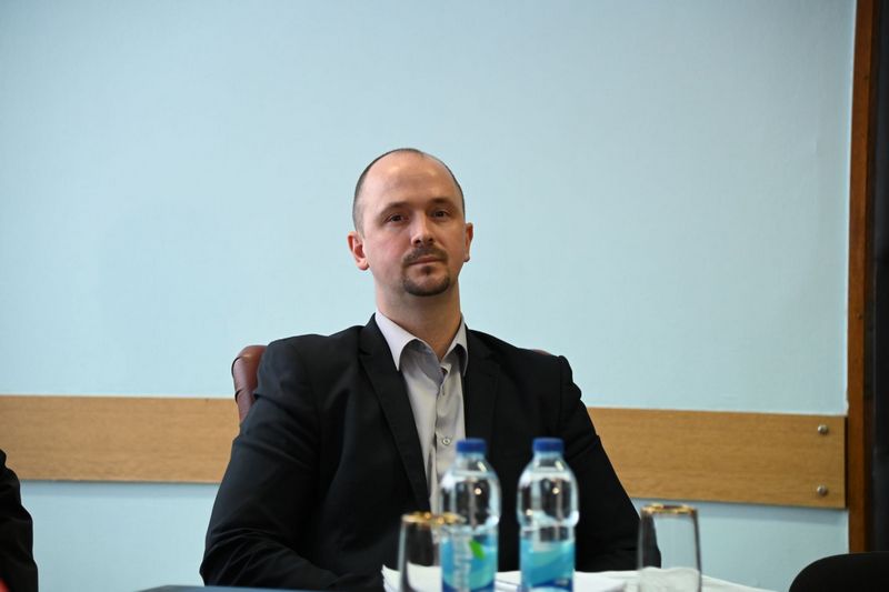 alt ? System.Linq.Enumerable+WhereSelectListIterator`2[zrs_rs.Model.Models.ObjavaSlika,System.String] : Rekordni prihodi Želјeznica Republike Srpske iz osnovne delatnosti