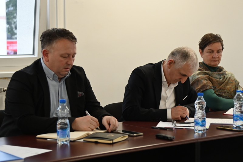 alt ? System.Linq.Enumerable+WhereSelectListIterator`2[zrs_rs.Model.Models.ObjavaSlika,System.String] : Prošireni kolegijum Želјeznica Srpske i Ministrastva saobraćaja i veza